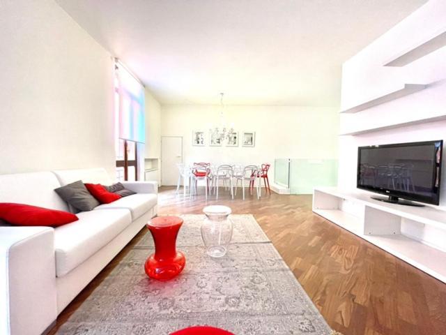 Domus Verona - Ampia Moderna Casa Su 2 Piani Nel Cuore Di 维罗纳 外观 照片